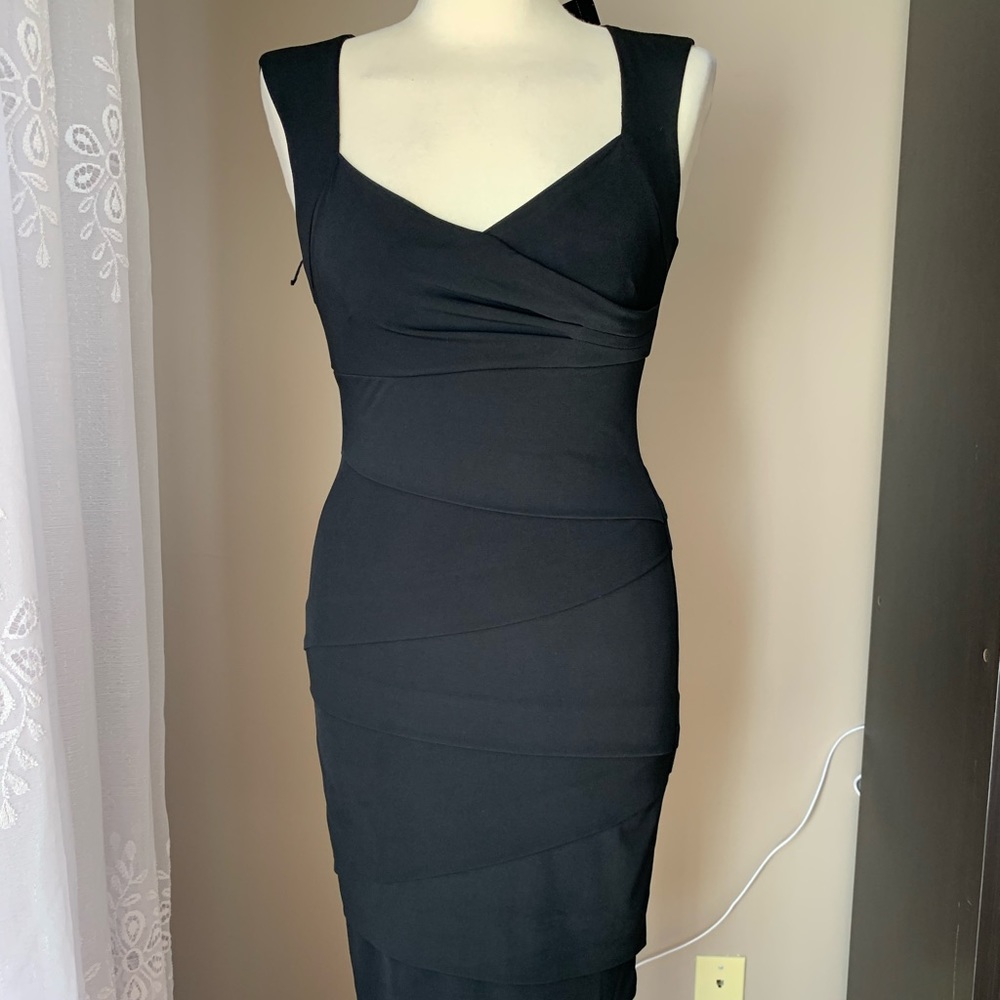 Dress - Picture 3 of 7